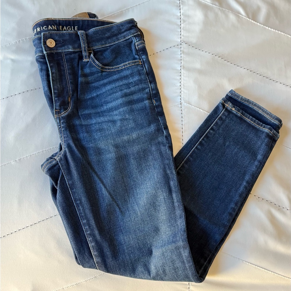 American Eagle Women's high rise Skinny Jeans